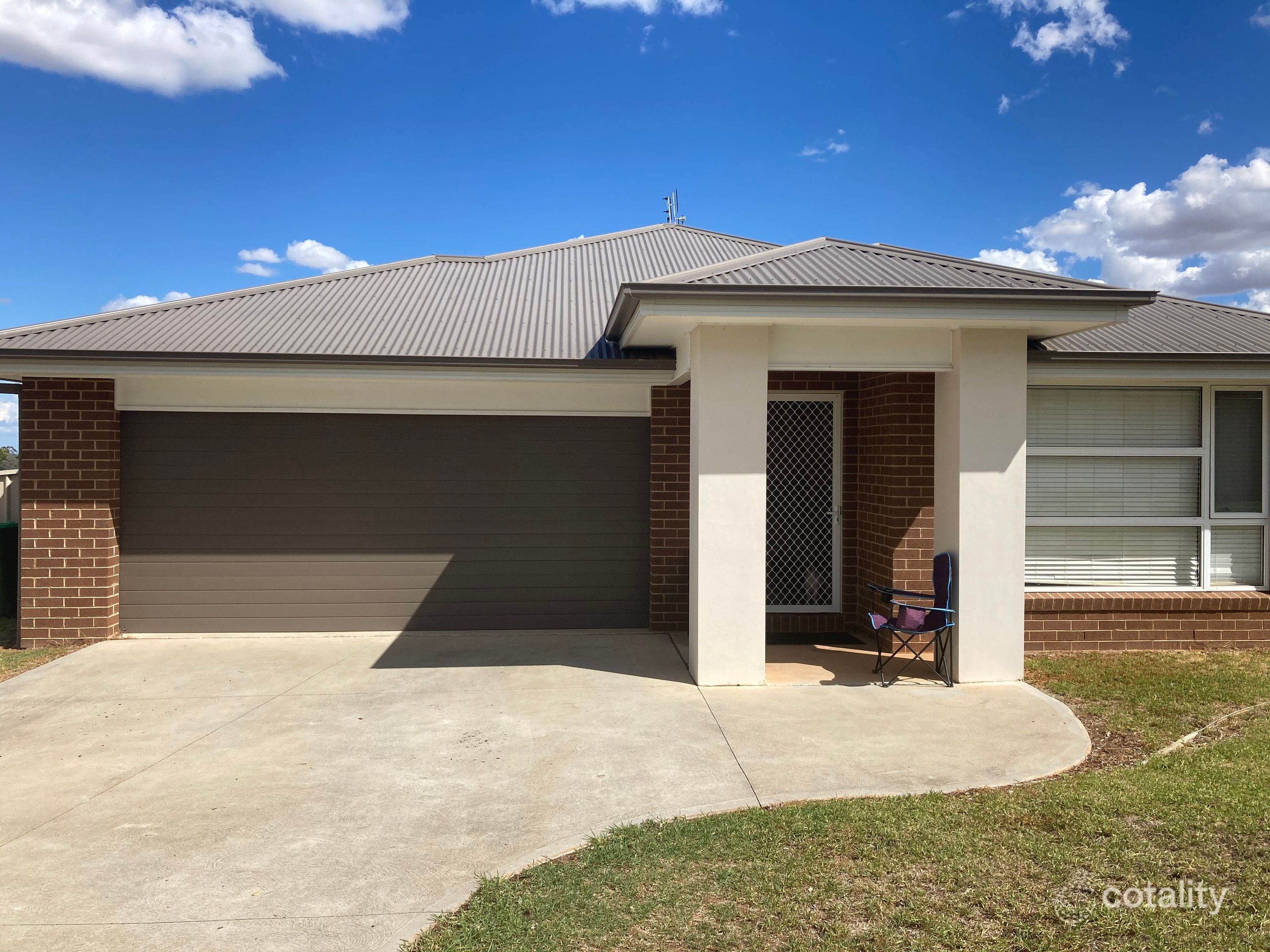 4 Willow Pl, Parkes, NSW 2870