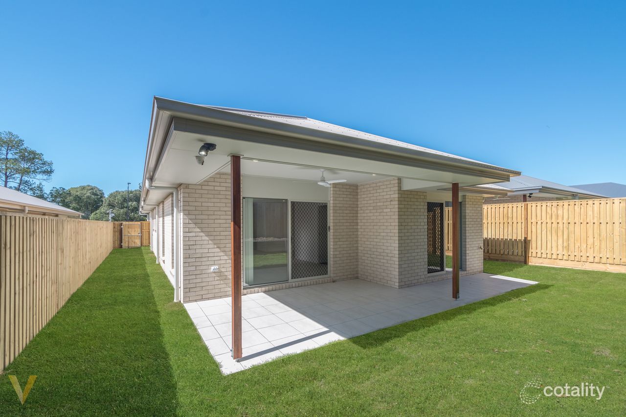 9 Bloomfield Ave, Park Ridge, QLD 4125