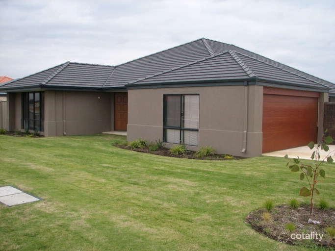 36 The Boulevard, Australind, WA 6233