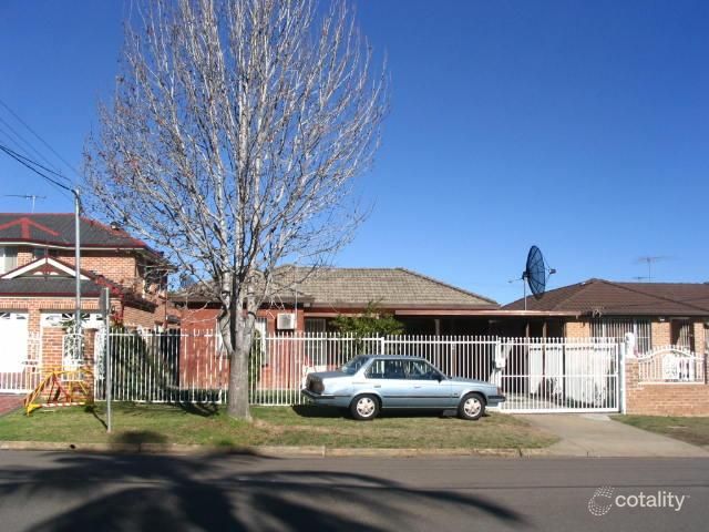 4 Coolibar St, Canley Heights, NSW 2166