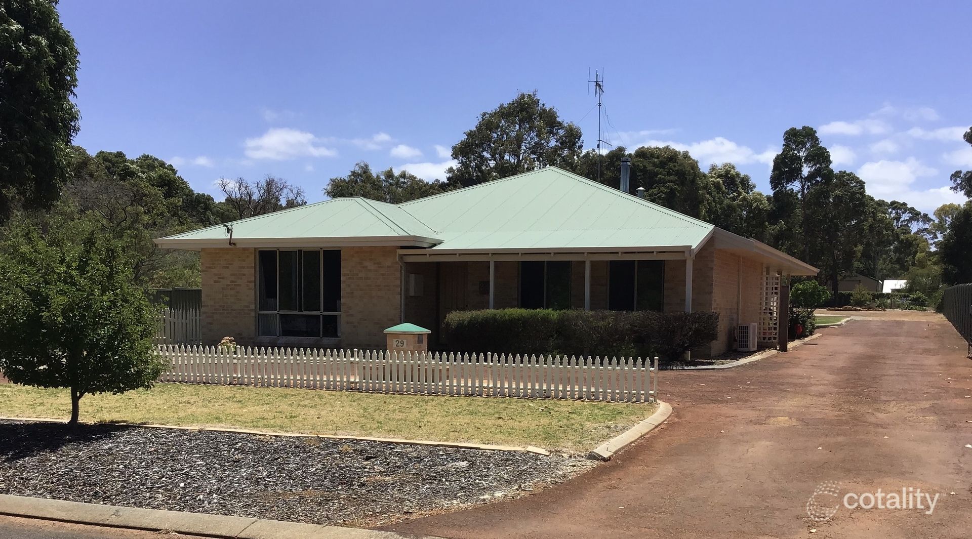 29 Chiltern Rd, Ocean Beach, WA 6333