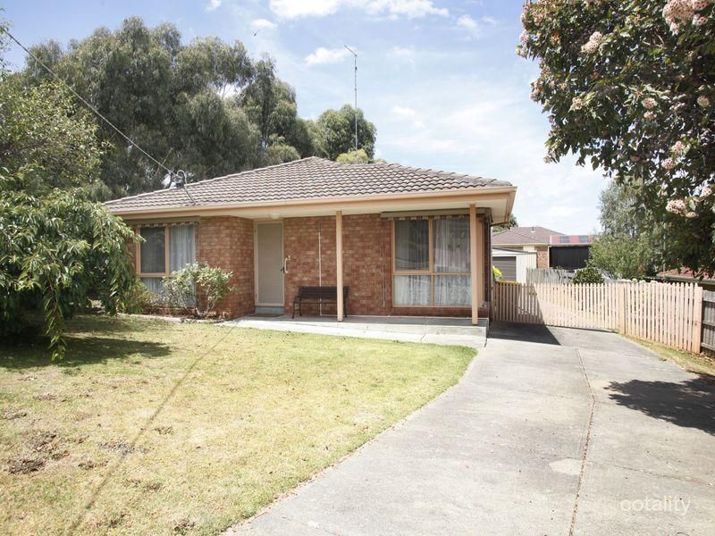 90 Eagle Dr, Pakenham, VIC 3810