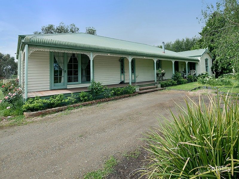 15 Garden St, Cranbourne East, VIC 3977