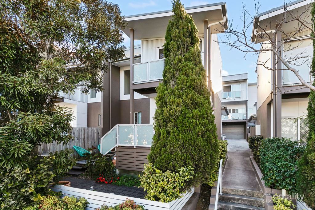 2/45 Wickham St, Morningside, QLD 4170