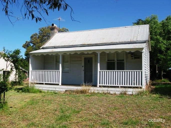 7 Burke St, Beaufort, VIC 3373