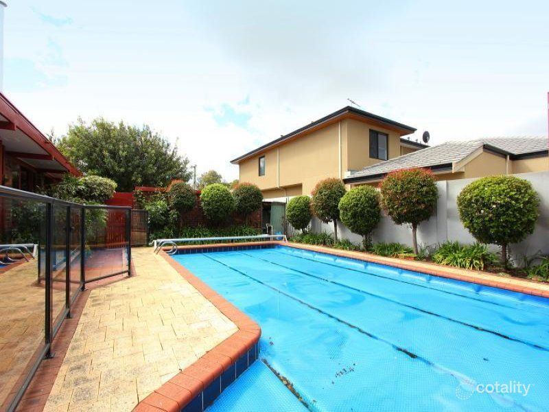 15 Patula Pl, Menora, WA 6050