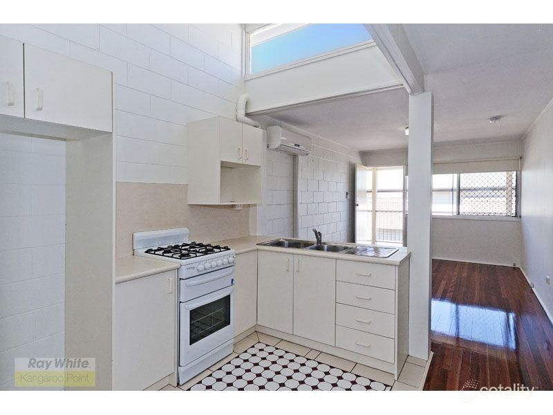 1/110 Mcilwraith Ave, Norman Park, QLD 4170