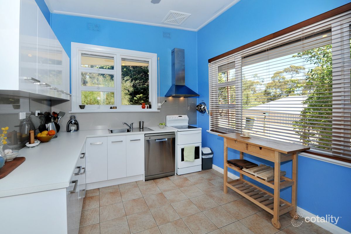 28 Viaduct Rd, Eden Hills, SA 5050