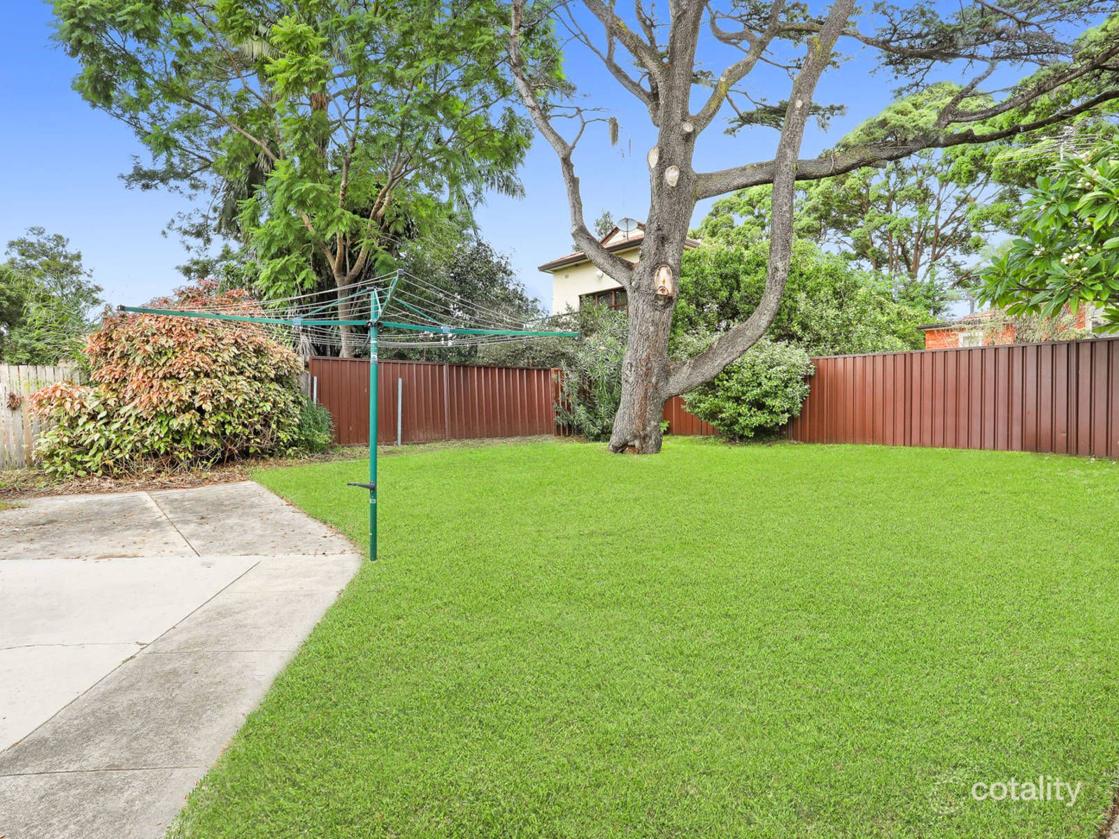 1 Carinya Pl, Carss Park, NSW 2221