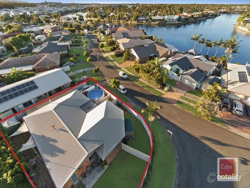 2 Warloo St, Wurtulla, QLD 4575