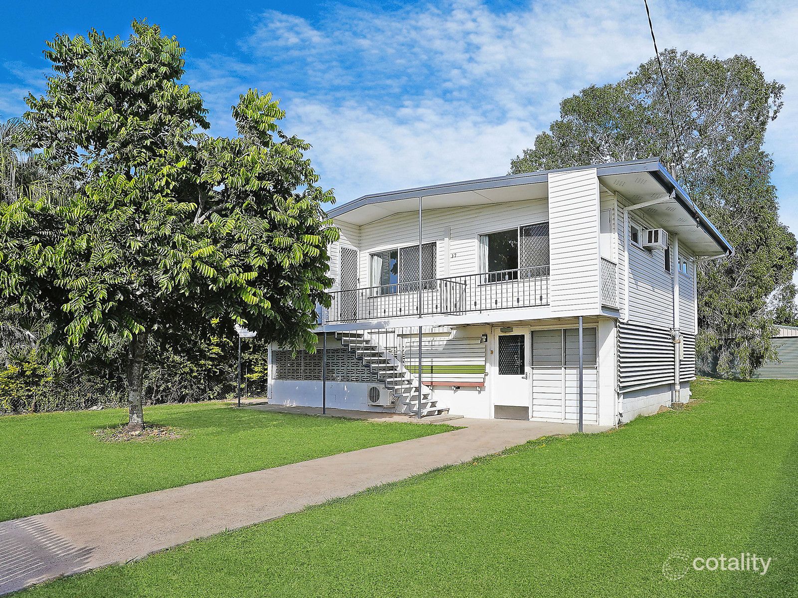 37 Ireland St, Oonoonba, QLD 4811