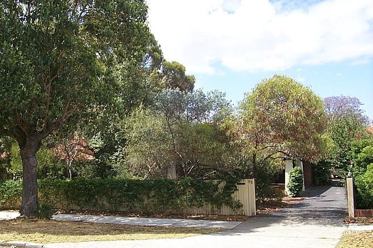 92 Rookwood St, Menora, WA 6050