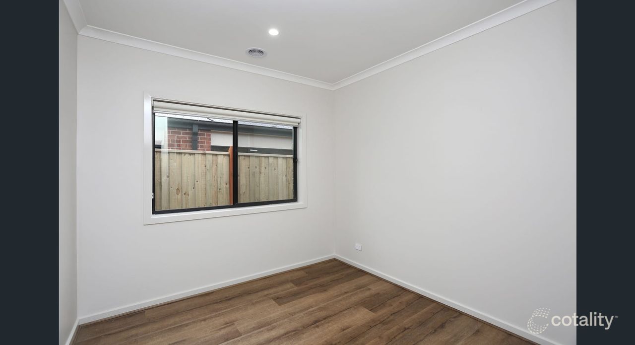 4 Ionica Loop, Truganina, VIC 3029
