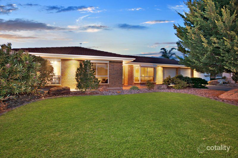 52 Clearwater Cres, Seaford Rise, SA 5169