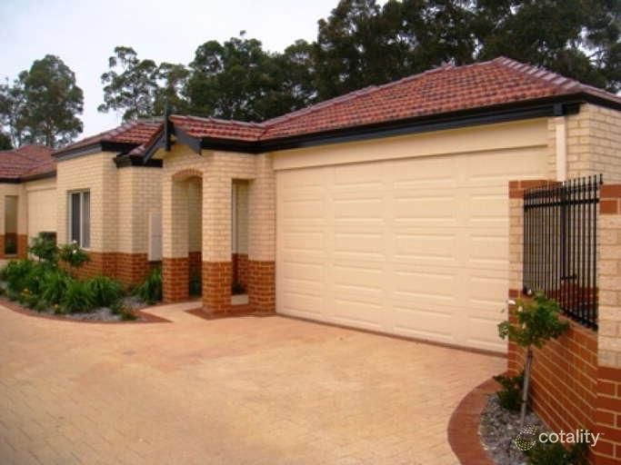 2/19 Boonooloo Rd, Kalamunda, WA 6076