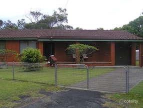 4 Villa Cl, Budgewoi, NSW 2262