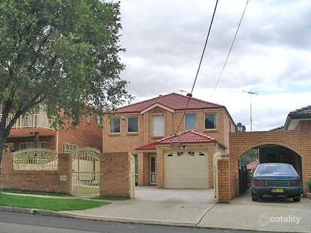 61 Old Kent Rd, Greenacre, NSW 2190