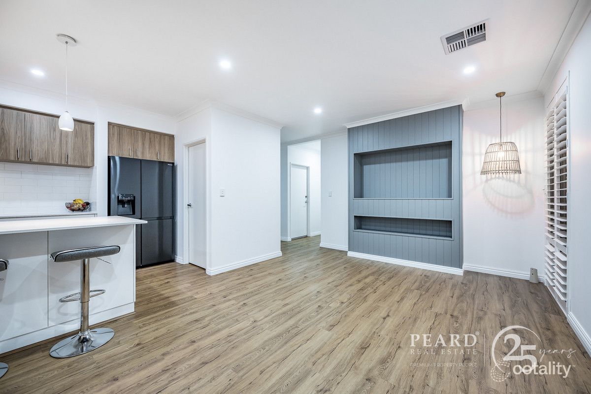 8 Bengal St, Alkimos, WA 6038