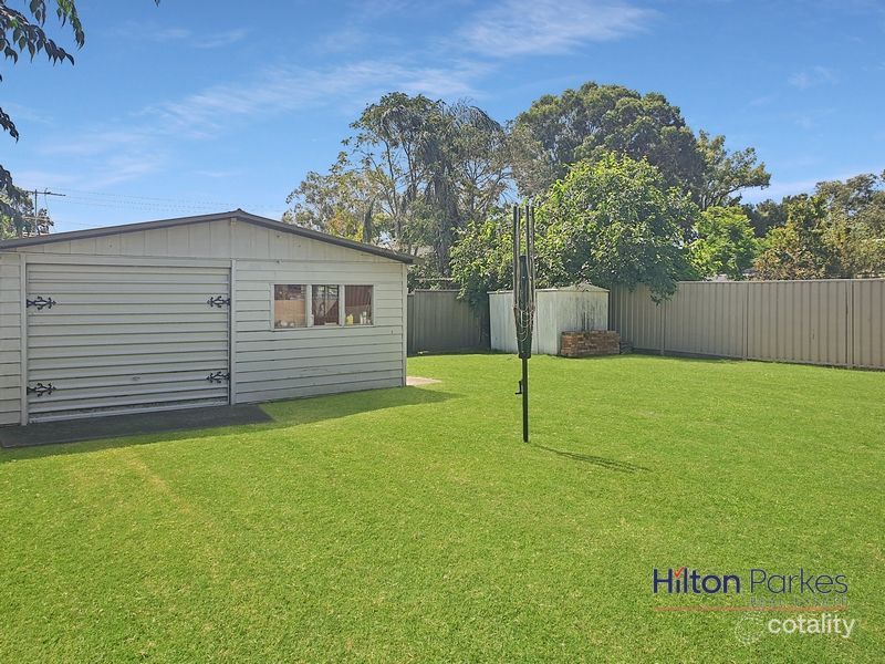 35 Cumbernauld Cres, Dharruk, NSW 2770