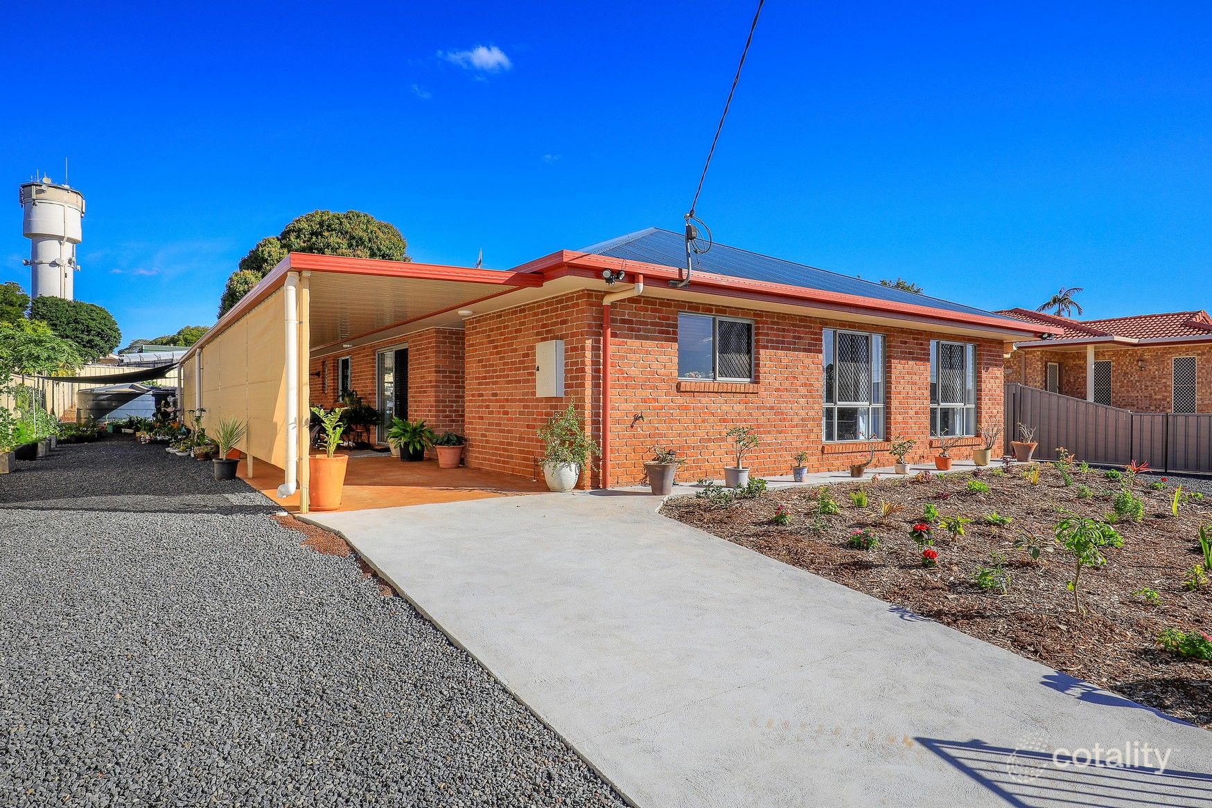 8 Hinkler St, Childers, QLD 4660