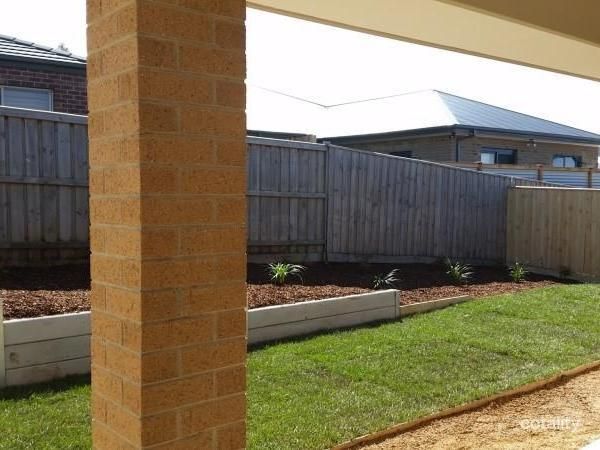 25 Gyrfalcon Way, Doreen, VIC 3754