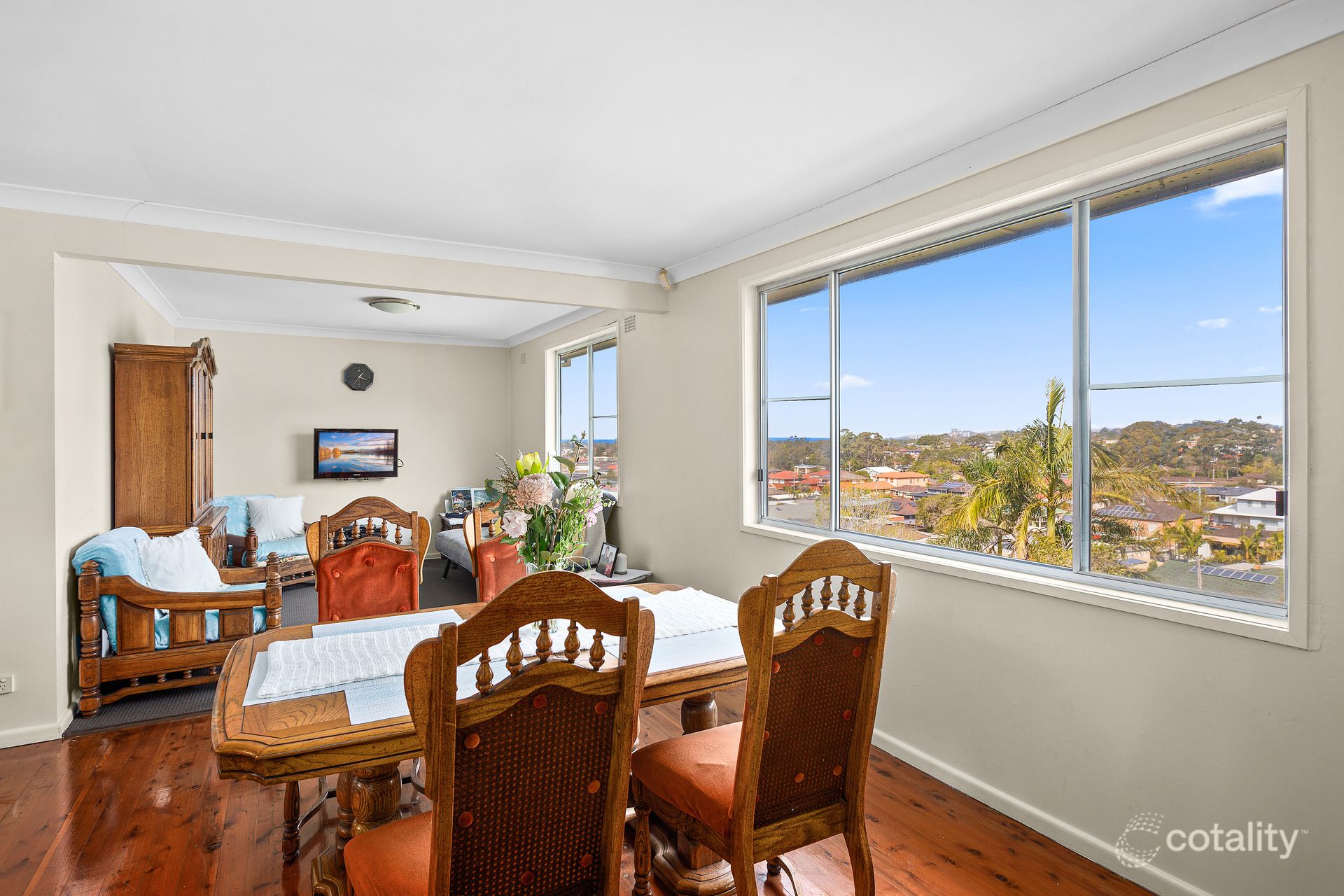 5 Frost Pde, Balgownie, NSW 2519