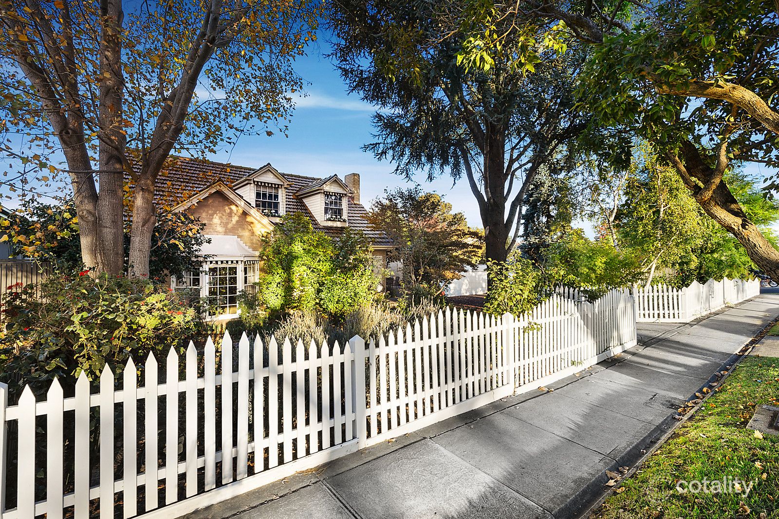 72 Carnarvon Rd, Strathmore, VIC 3041