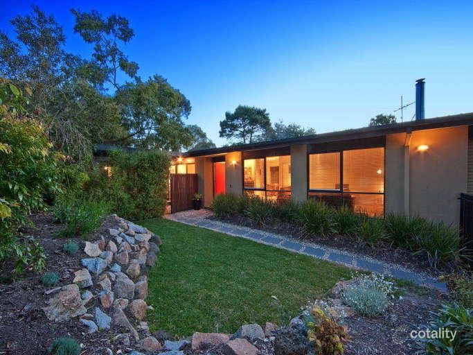 16 Ferrero Gr, Mount Martha, VIC 3934