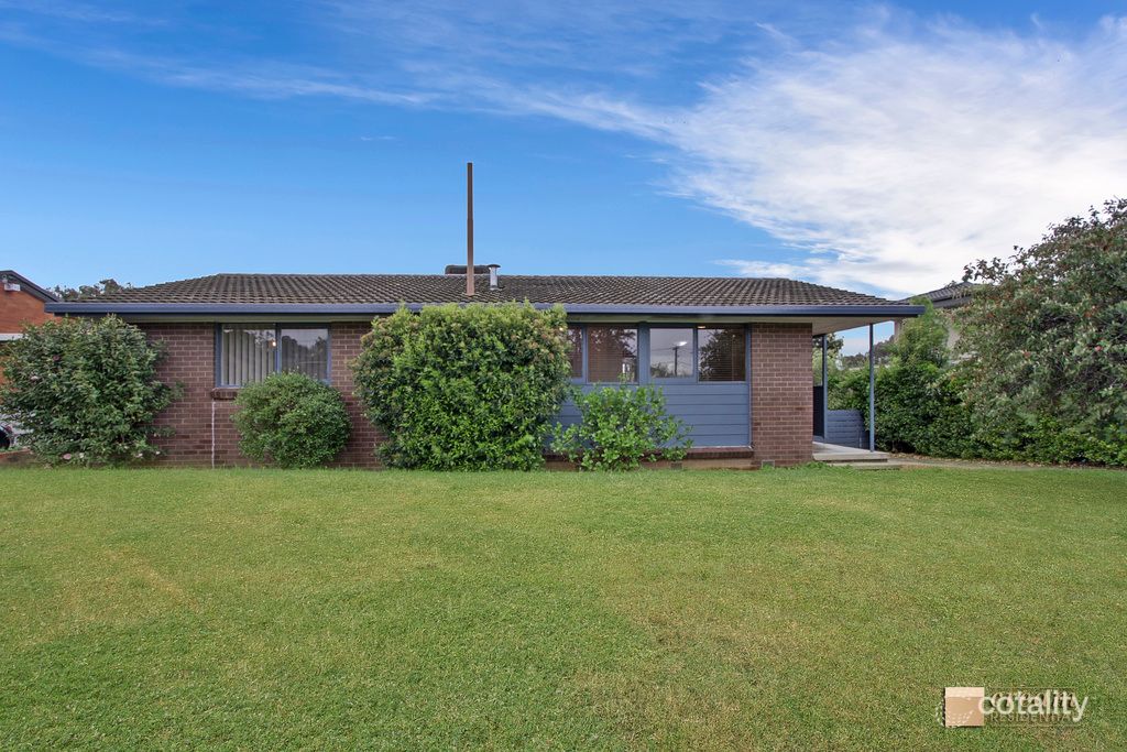 4 Lyle Pl, Chifley, ACT 2606
