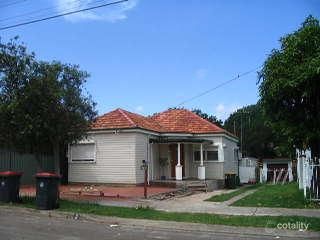 2 Dennis St, Lakemba, NSW 2195