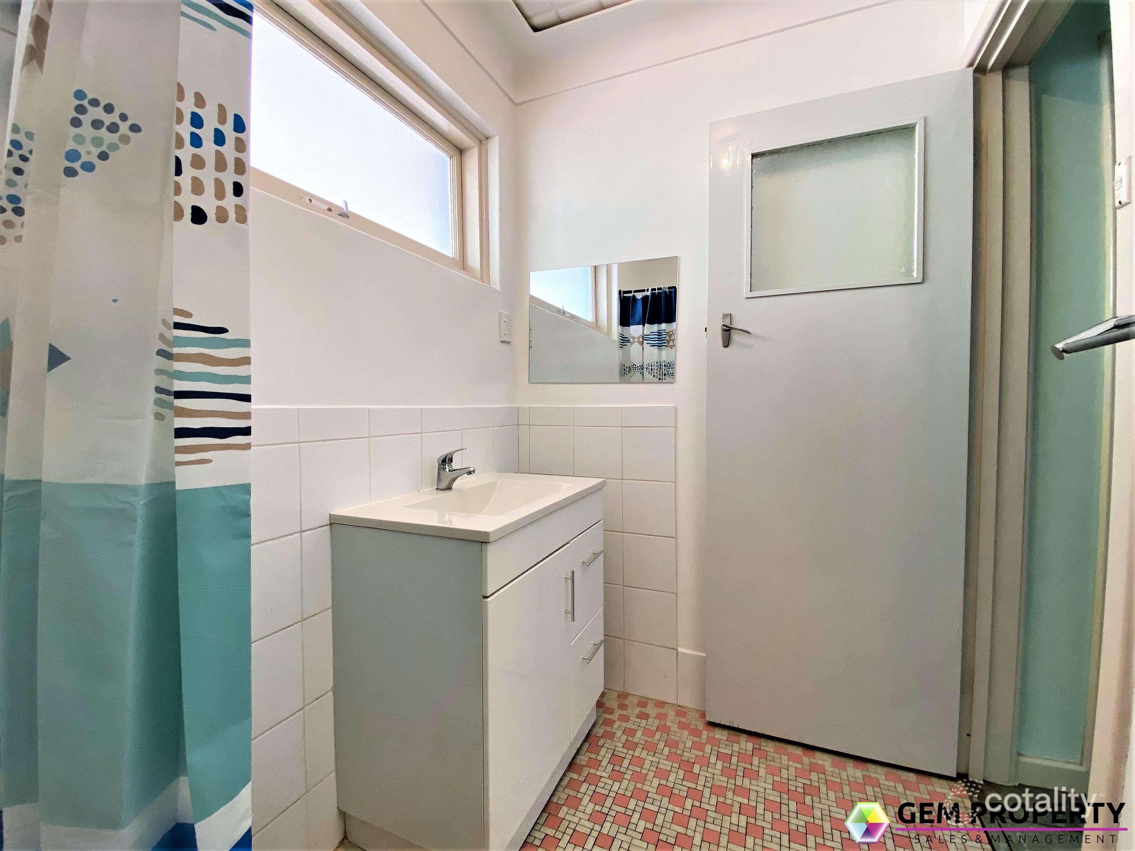 42b Littlemore Rd, Orelia, WA 6167