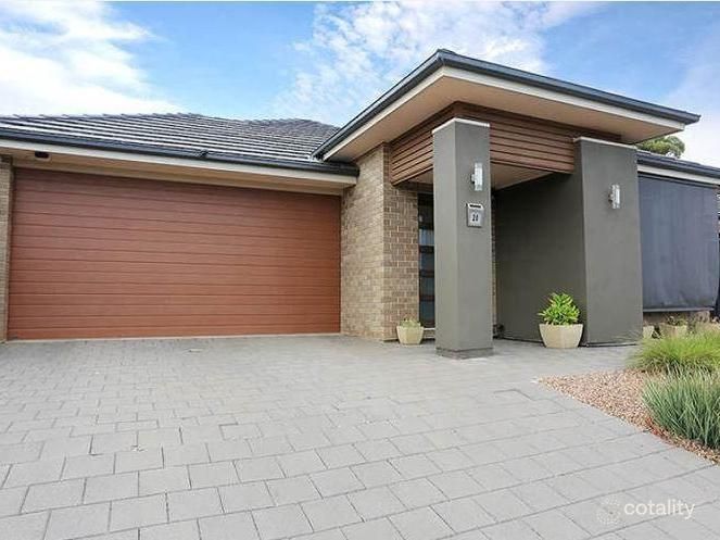 20 Salmon Gum Cres, Blakeview, SA 5114