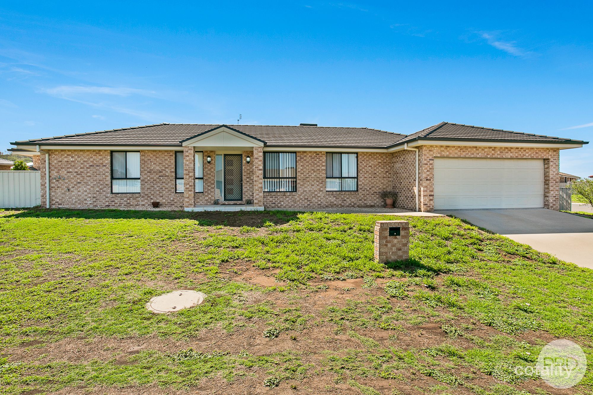 1 Coolamon Cl, Oxley Vale, NSW 2340