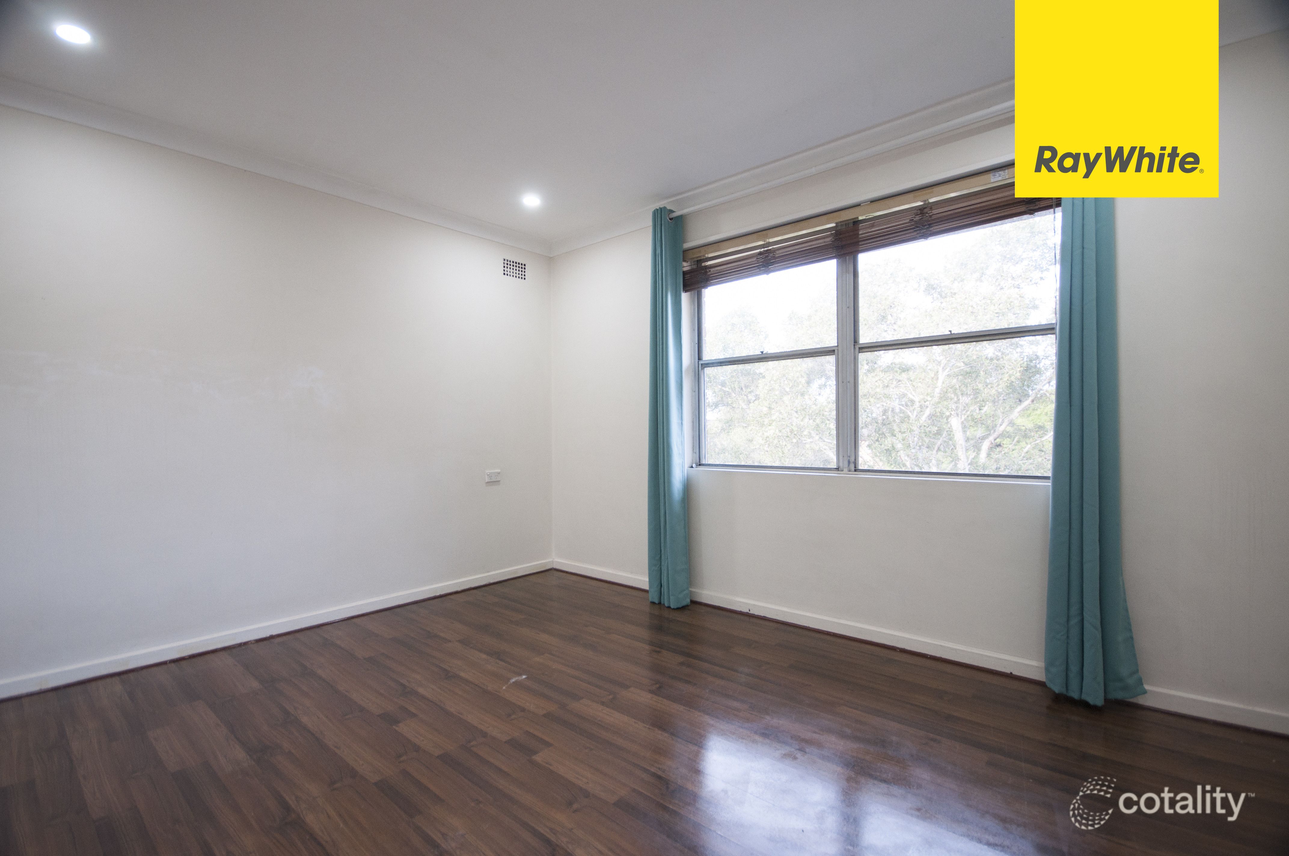 8/29-31 Marlene Cres, Greenacre, NSW 2190