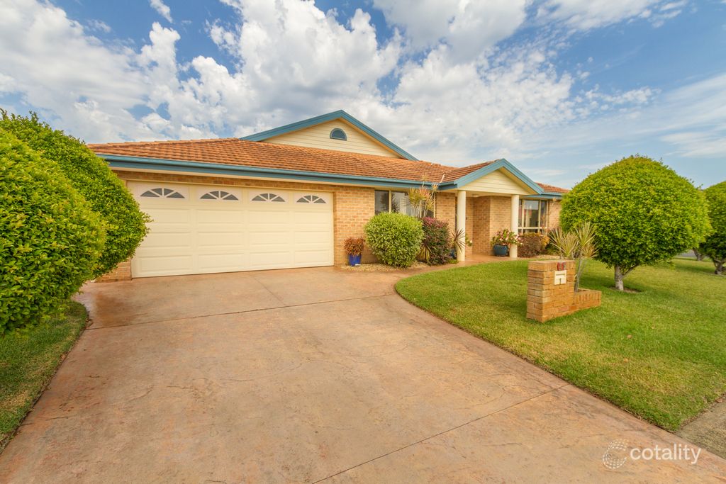 1/41 Grandis Dr, Tuncurry, NSW 2428