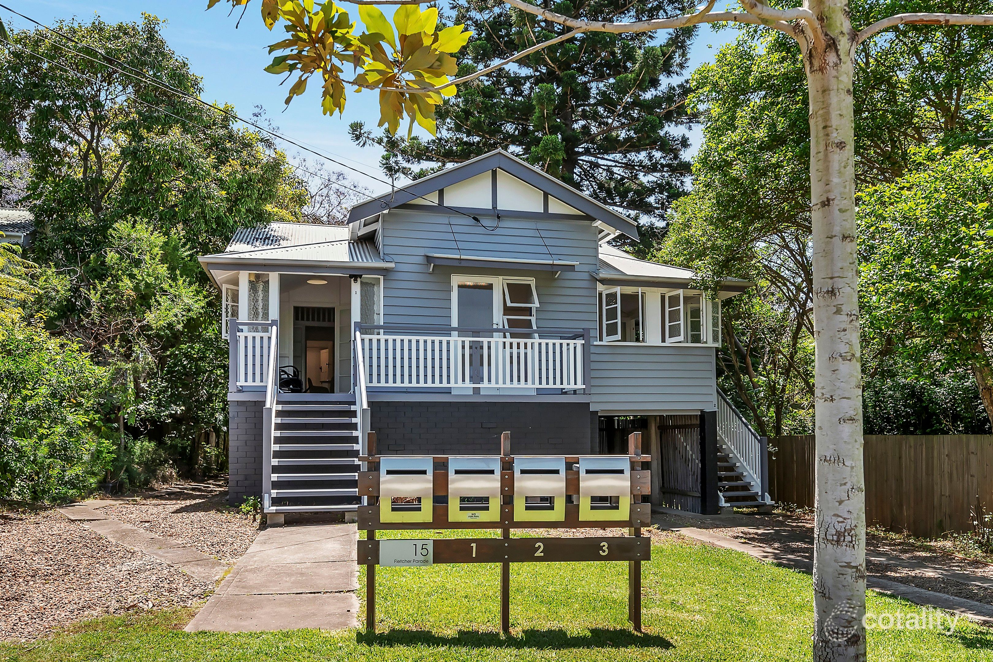 15 Fletcher Pde, Bardon, QLD 4065