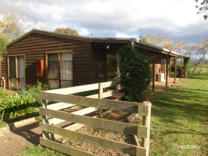 77 Main St, Newry, VIC 3859