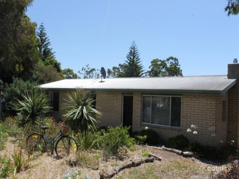 2 Kenelm Ave, Sisters Beach, TAS 7321