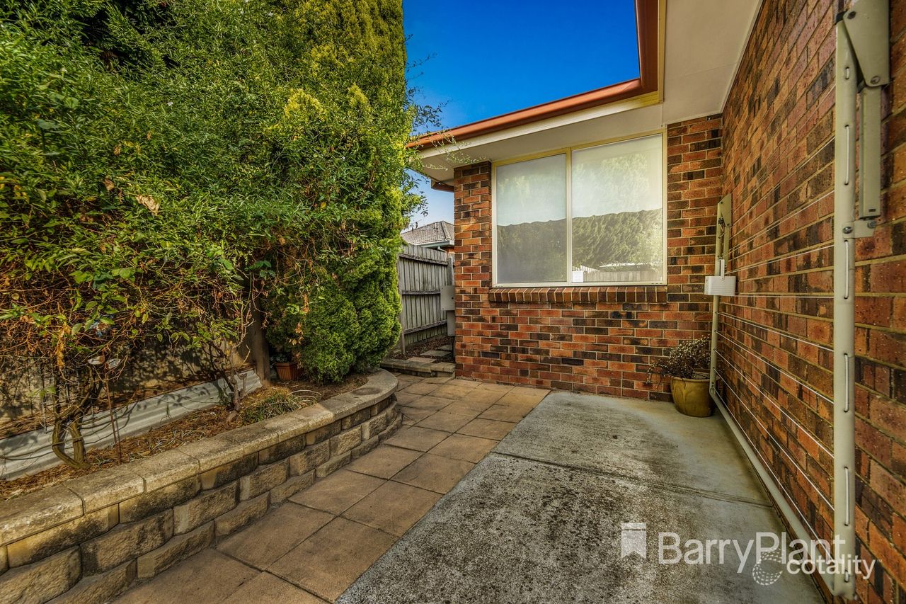 2/10 Jeremic Ct, Croydon North, VIC 3136