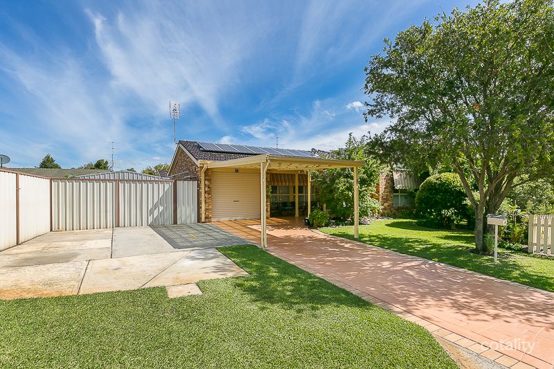 8 Kalimna Cl, Lake Haven, NSW 2263