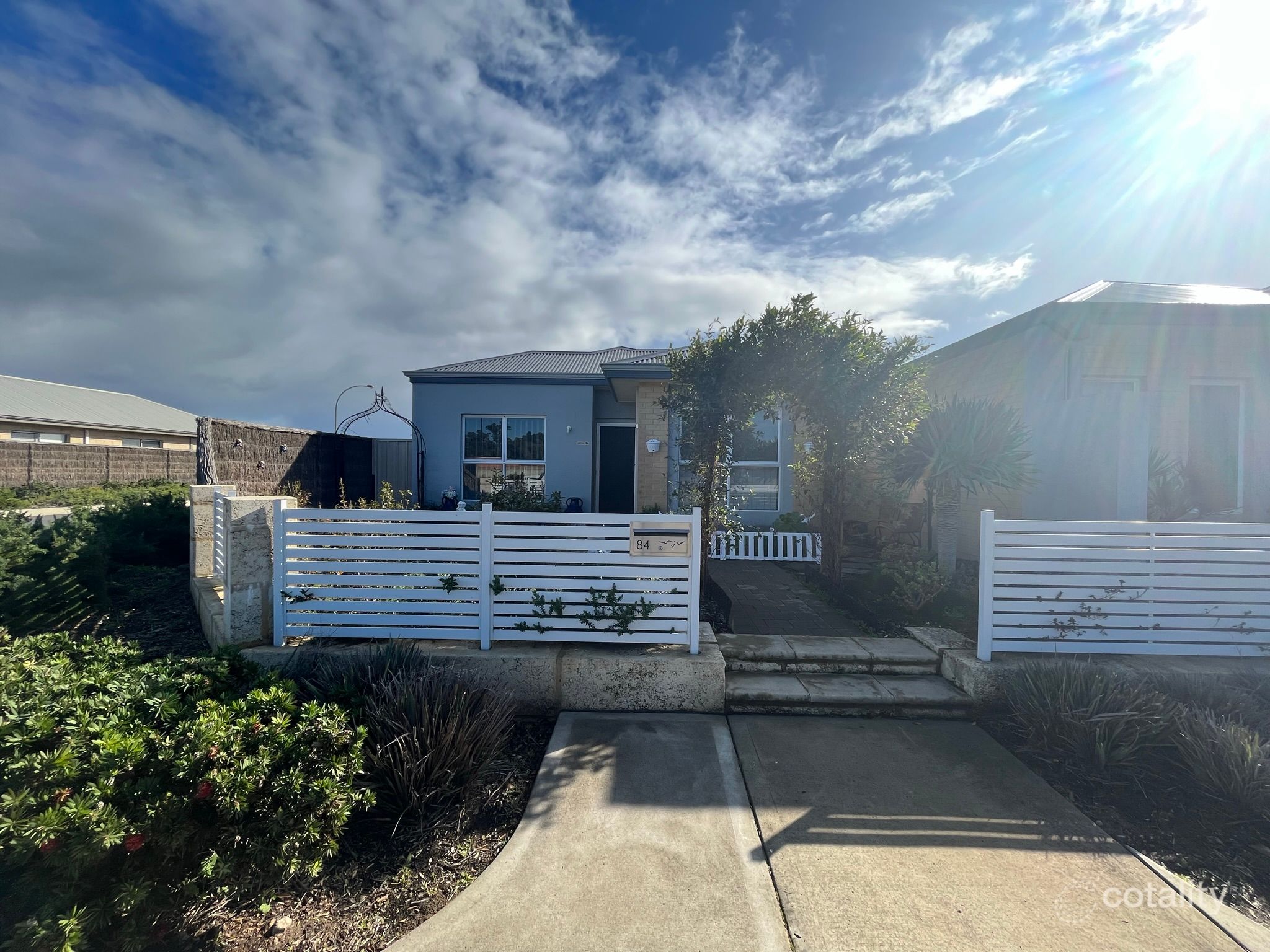 84 Tiffany Ctr, Dalyellup, WA 6230