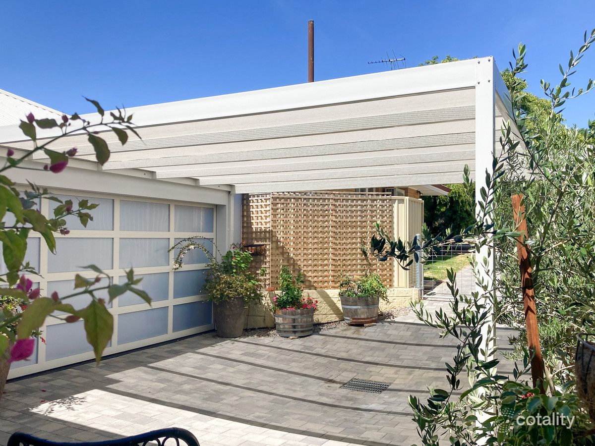 16a Egeus Way, Coolbellup, WA 6163