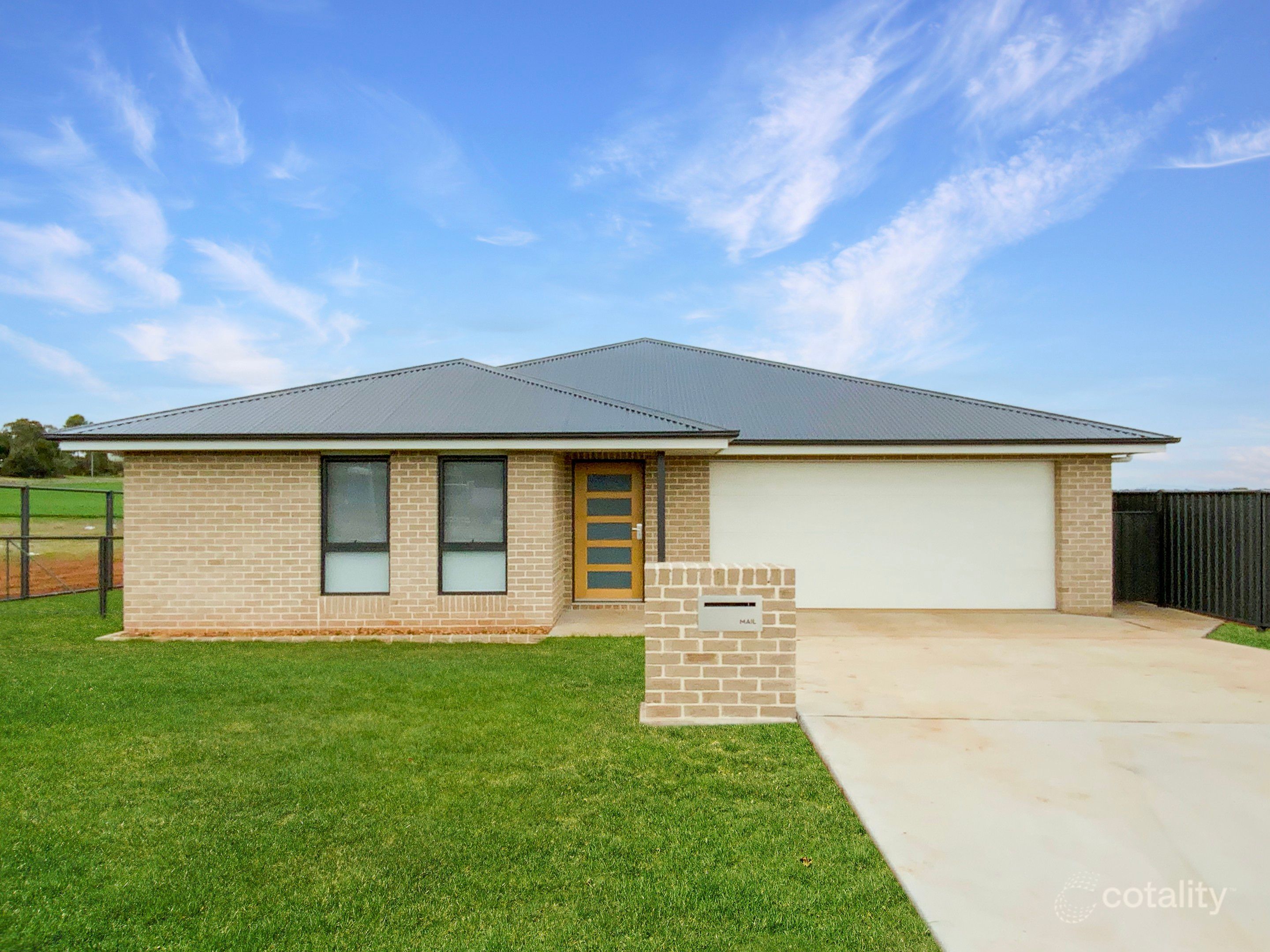 11 Federation Bvd, Forbes, NSW 2871