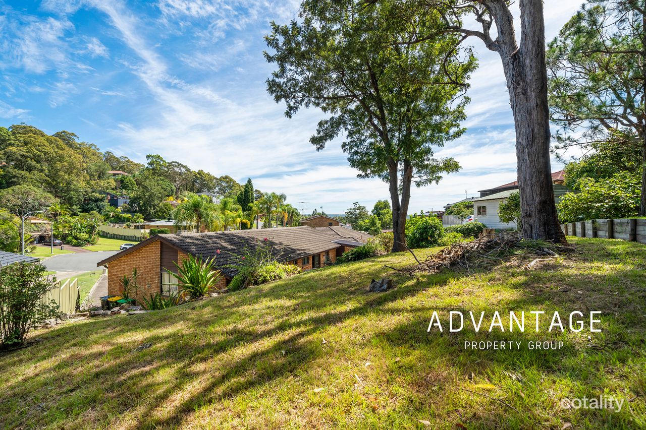 15 Rutherglen Pl, Macquarie Hills, NSW 2285