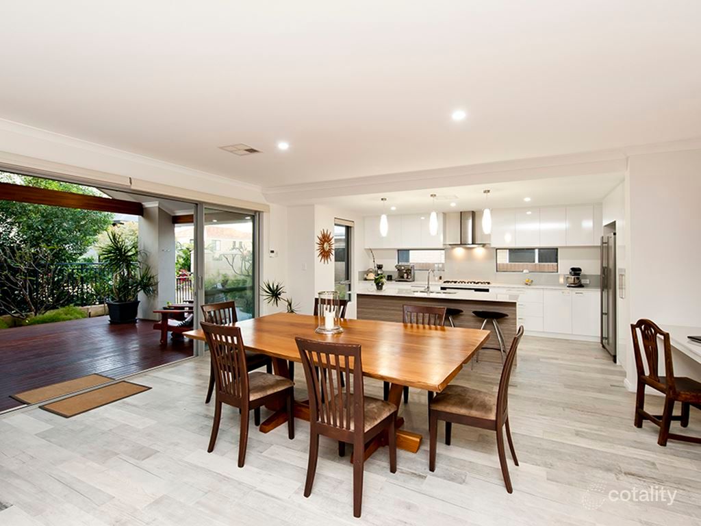 8 Sunset View, Wannanup, WA 6210