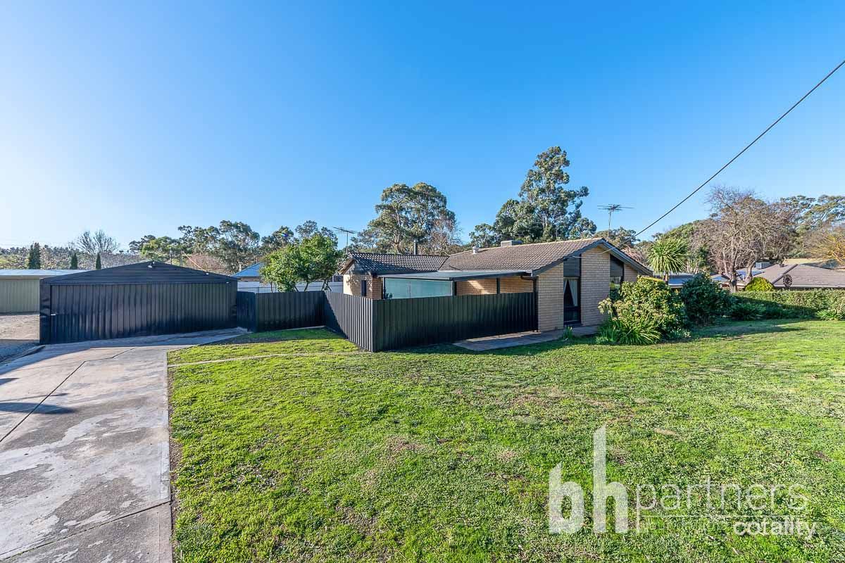 10 Theel Ave, Birdwood, SA 5234