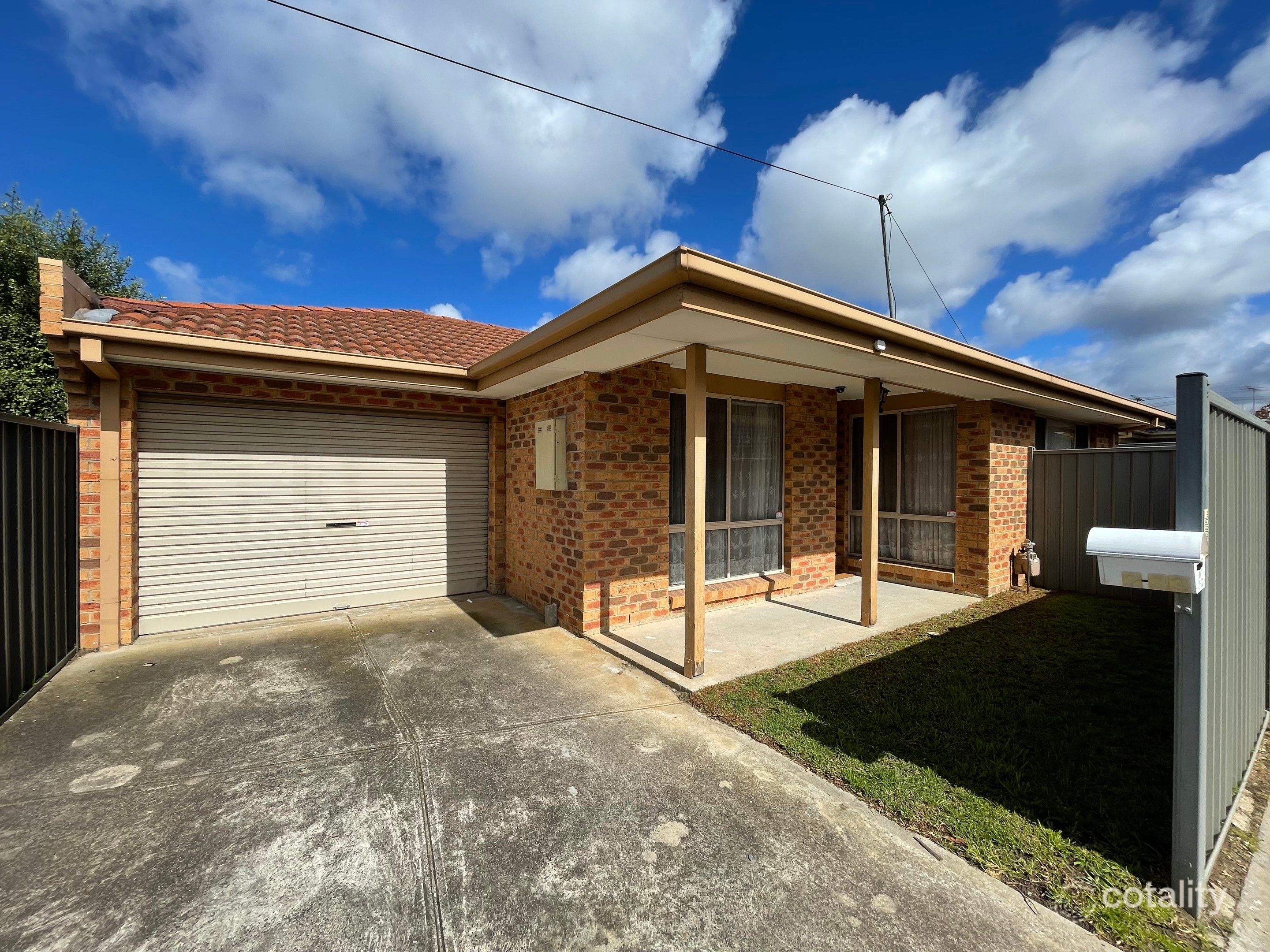 2/33 Wingara Ave, Keilor East, VIC 3033