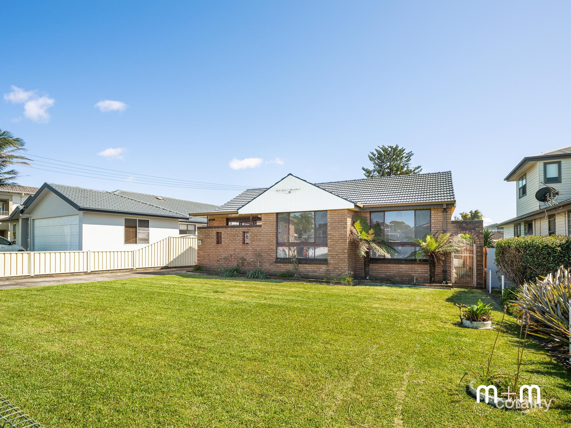6 Lassiter Ave, Woonona, NSW 2517