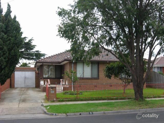 5 Little St, Deer Park, VIC 3023