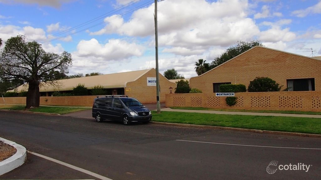 20-30 Cambridge St, Mitchell, QLD 4465